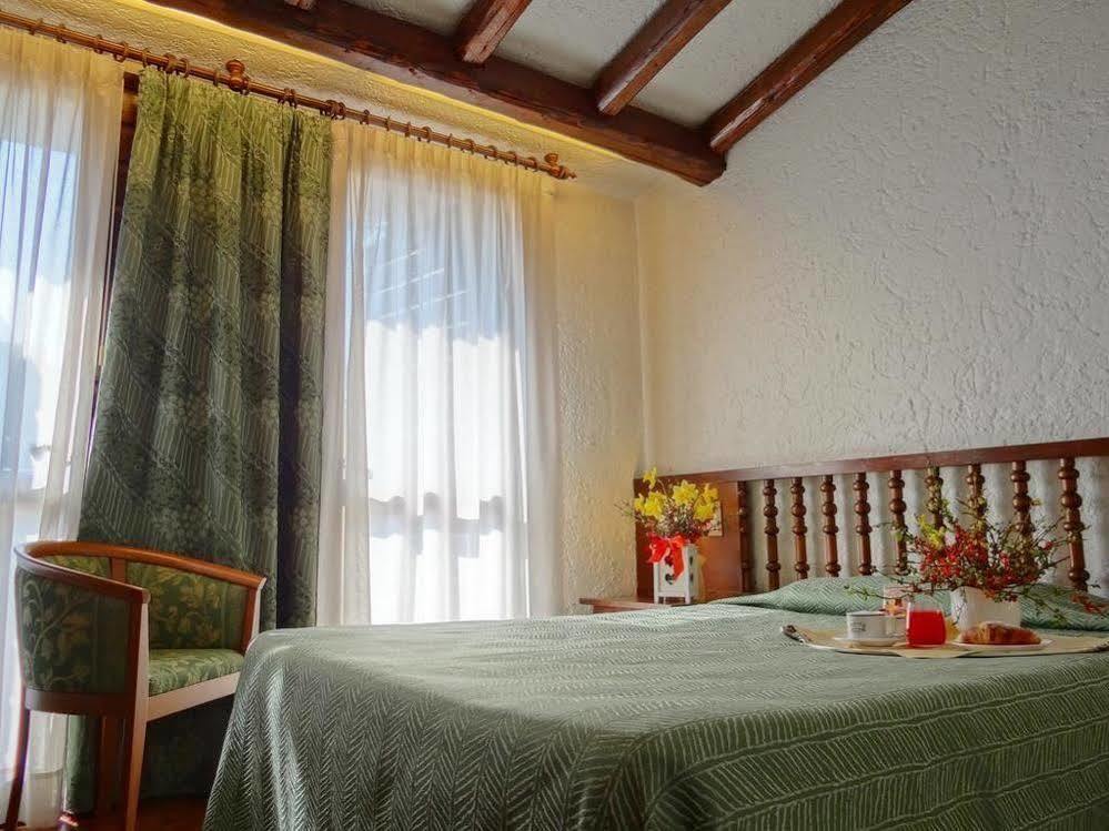 El Rustego Hotel Rubano Kültér fotó